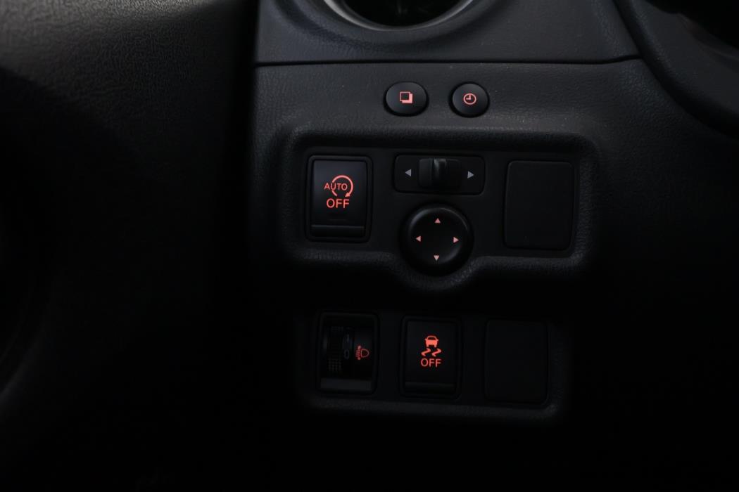 NISSAN Note 2016