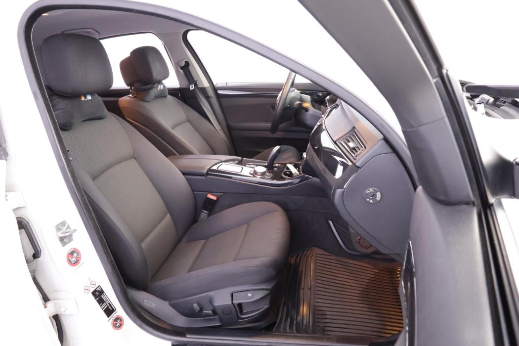 BMW 520 2012