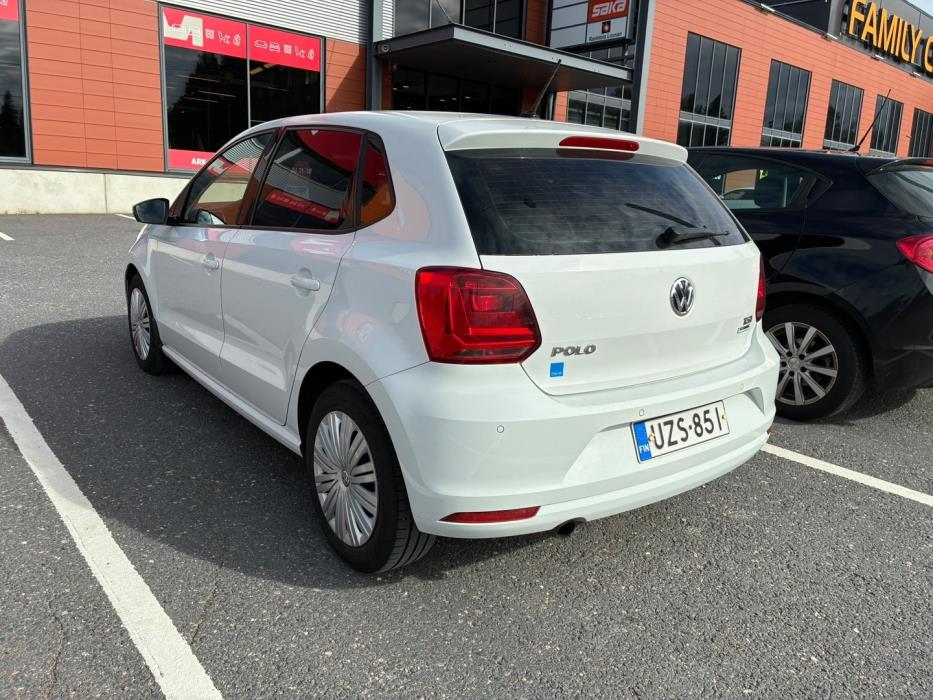 VOLKSWAGEN Polo 2017