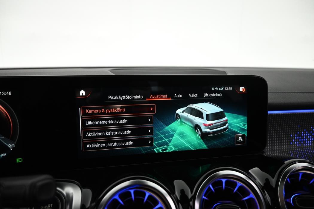 MERCEDES-BENZ EQB 2022