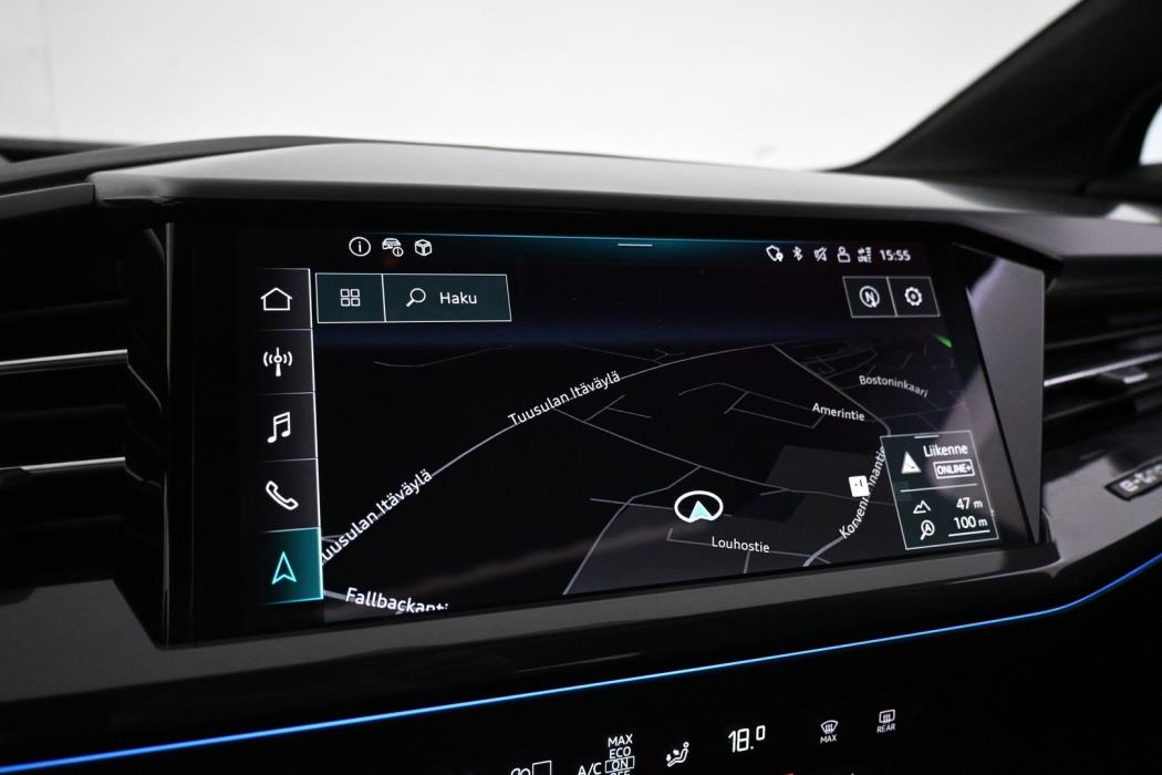 AUDI Q4 e-tron 2024