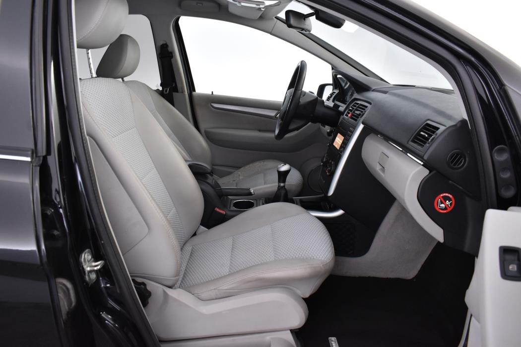 MERCEDES-BENZ B 2009