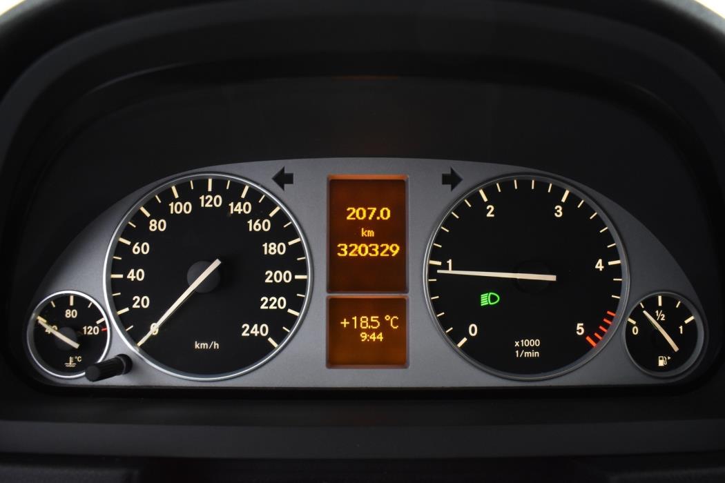 MERCEDES-BENZ B 2009