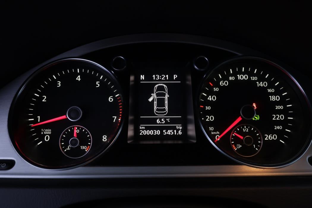 VOLKSWAGEN Passat 2013