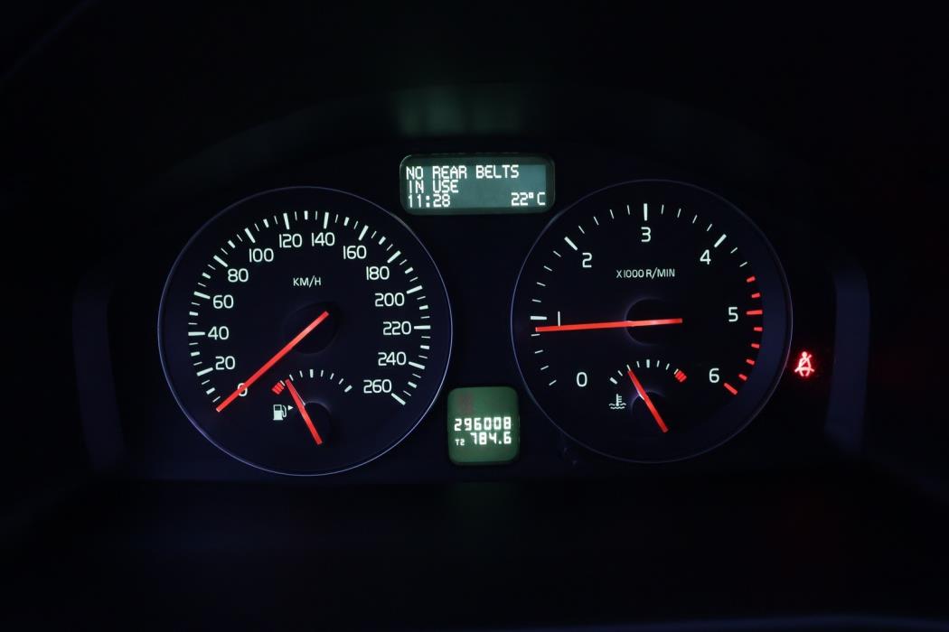 VOLVO V50 2010
