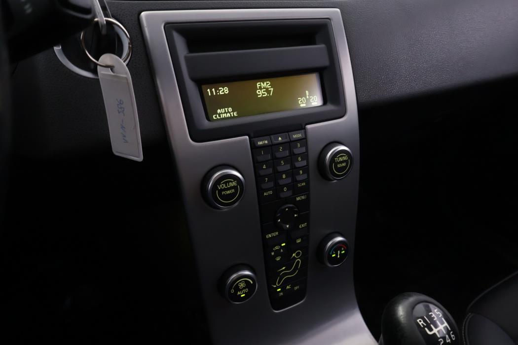 VOLVO V50 2010