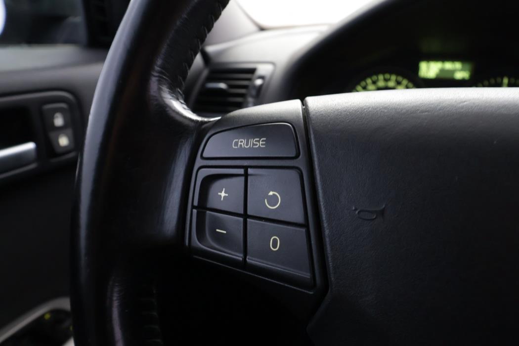VOLVO V50 2010