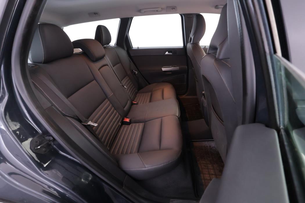 VOLVO V50 2010