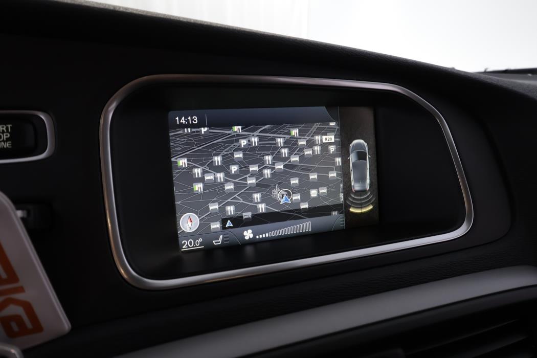 VOLVO V40 2014