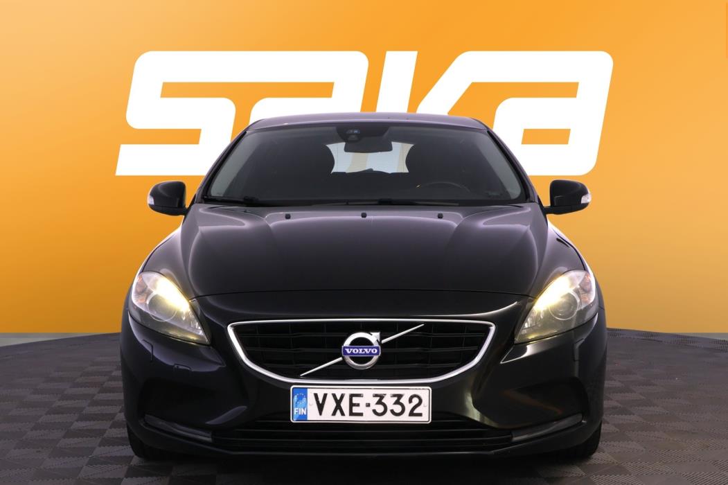 VOLVO V40 2014
