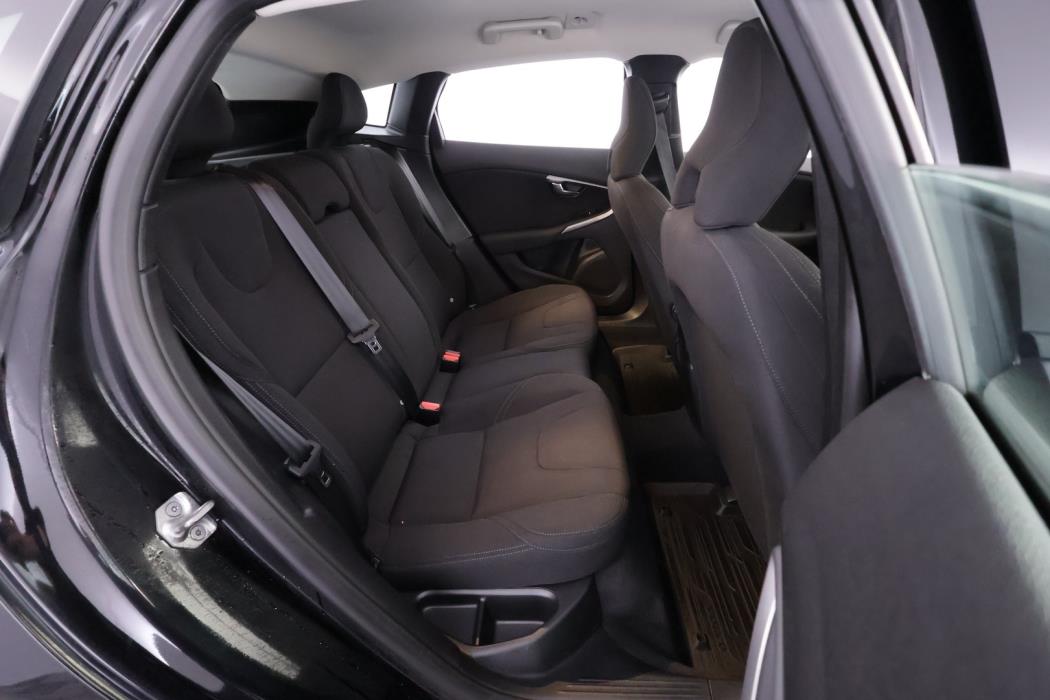 VOLVO V40 2014