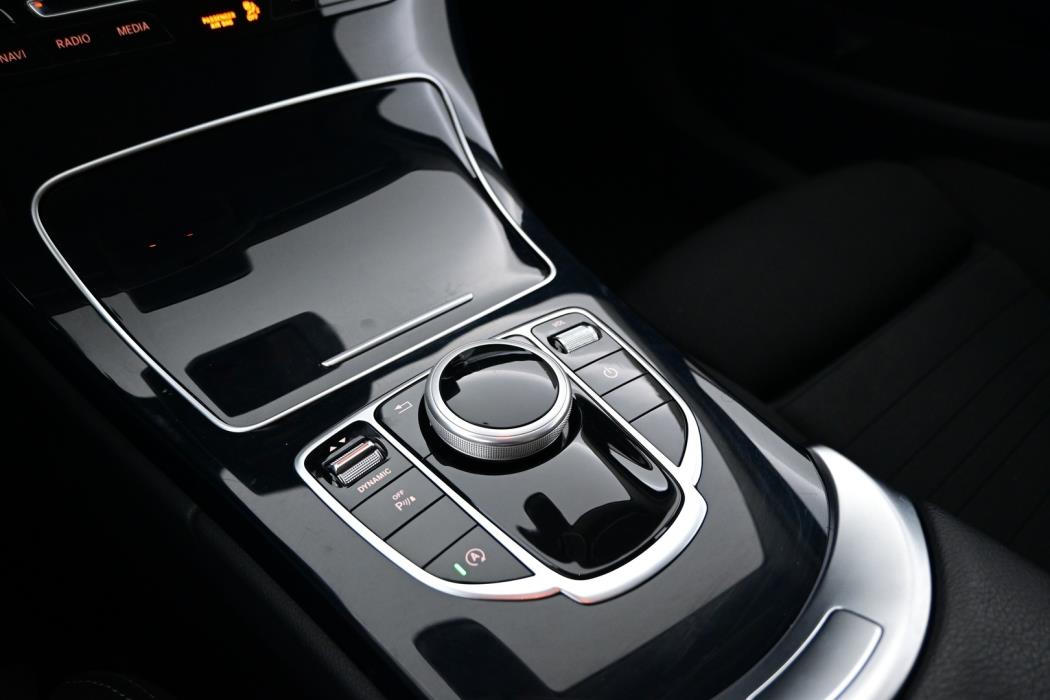 MERCEDES-BENZ C 2016