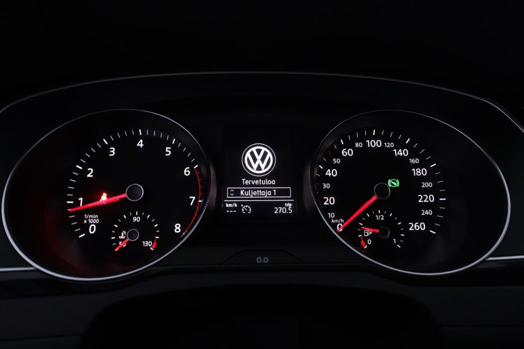 VOLKSWAGEN Passat 2018