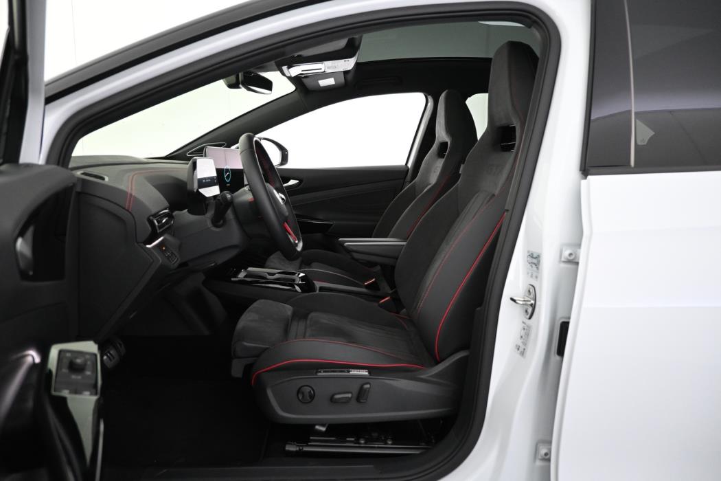 VOLKSWAGEN ID.5 2025