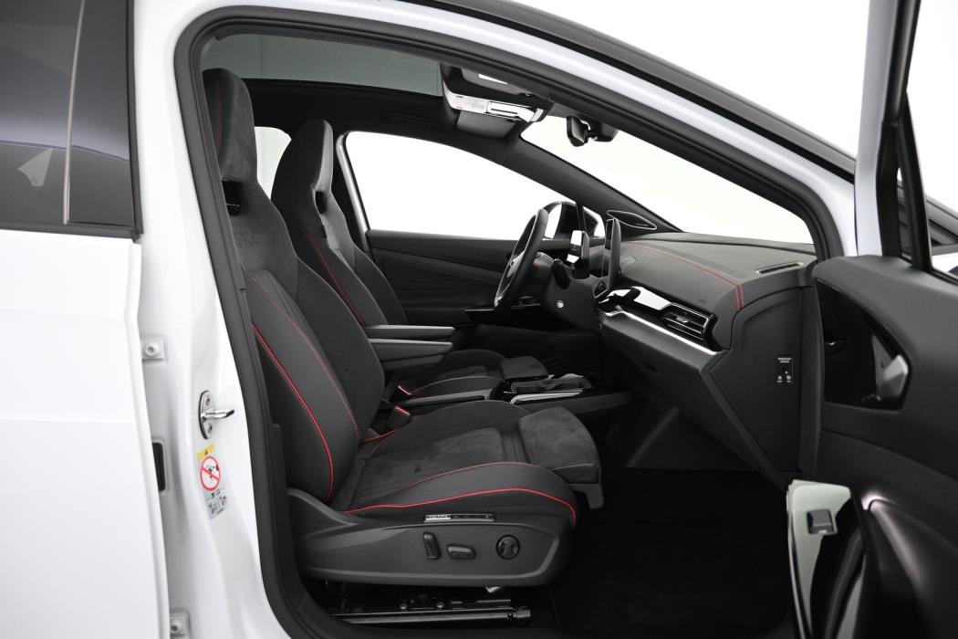 VOLKSWAGEN ID.5 2025