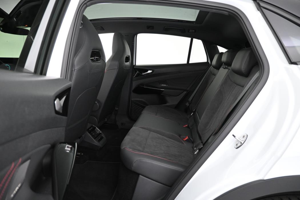 VOLKSWAGEN ID.5 2025