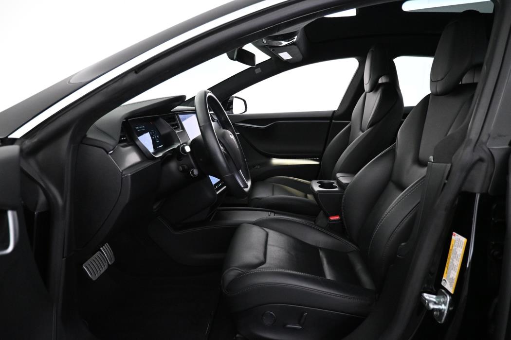 TESLA Model S 2019