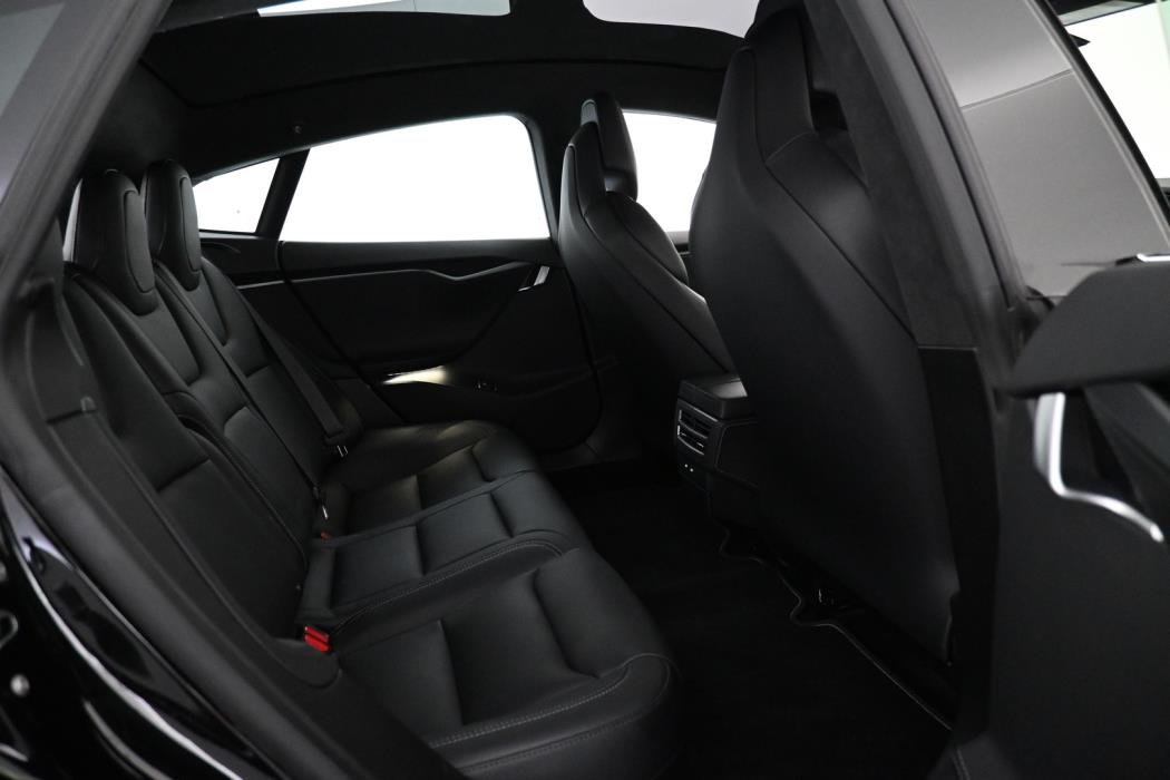 TESLA Model S 2019