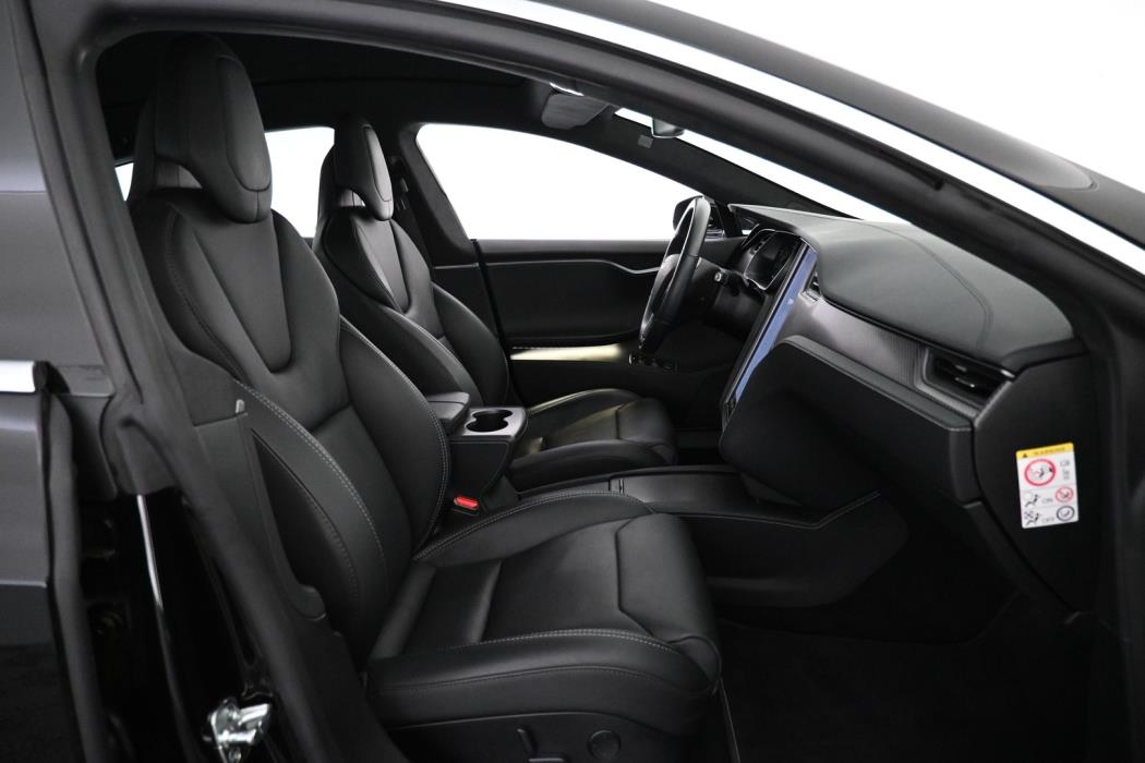 TESLA Model S 2019