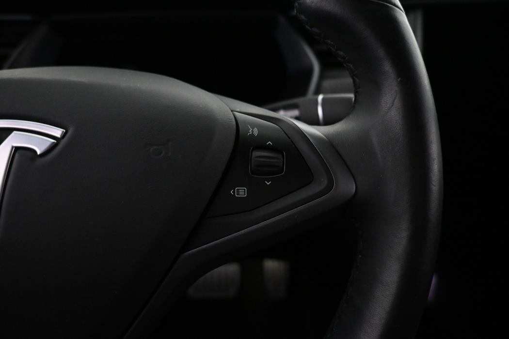 TESLA Model S 2019