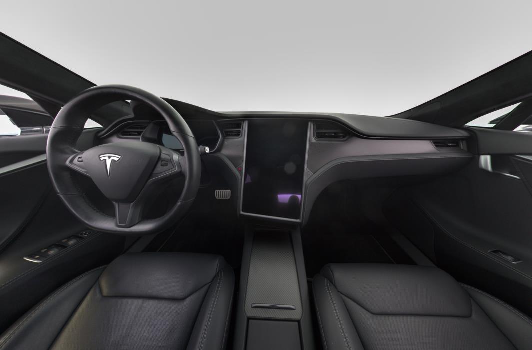 TESLA Model S 2019