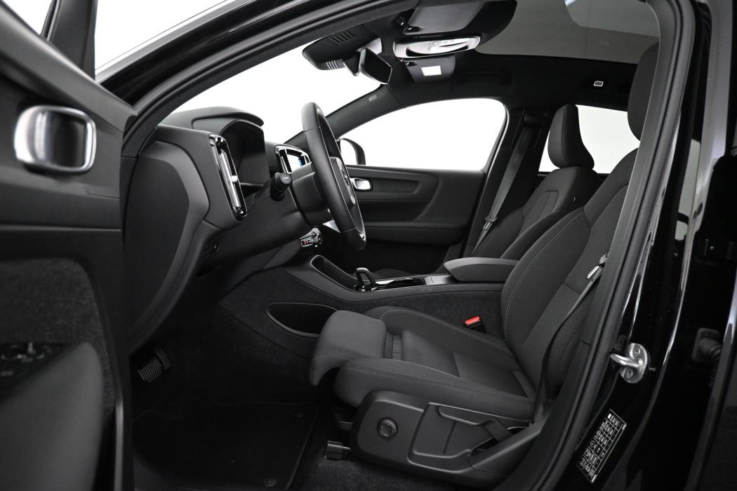 VOLVO C40 2024