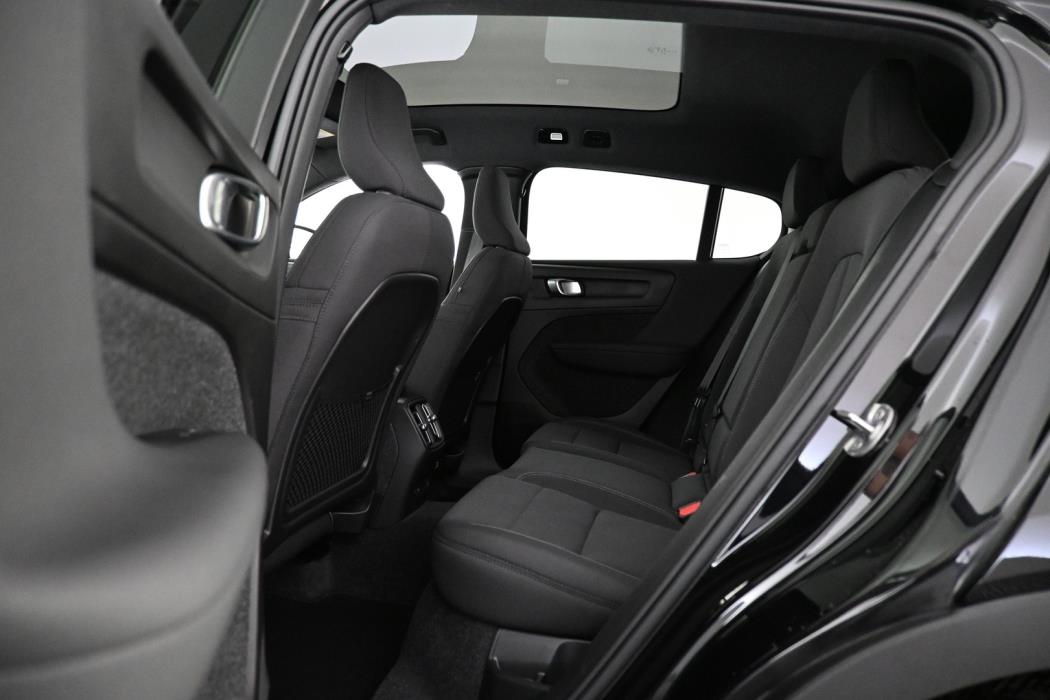 VOLVO C40 2024