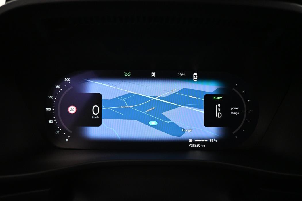 VOLVO C40 2024