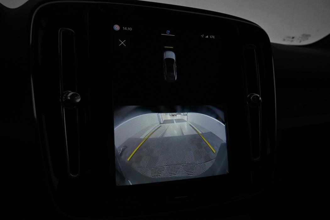 VOLVO C40 2024
