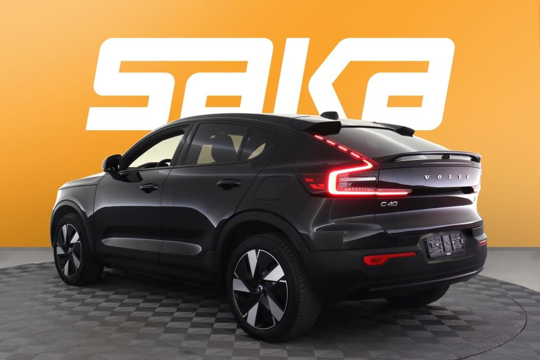 VOLVO C40 2024