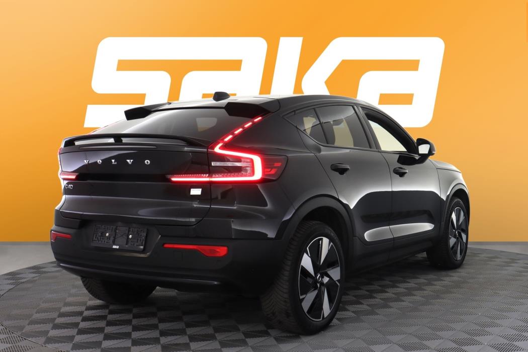 VOLVO C40 2024