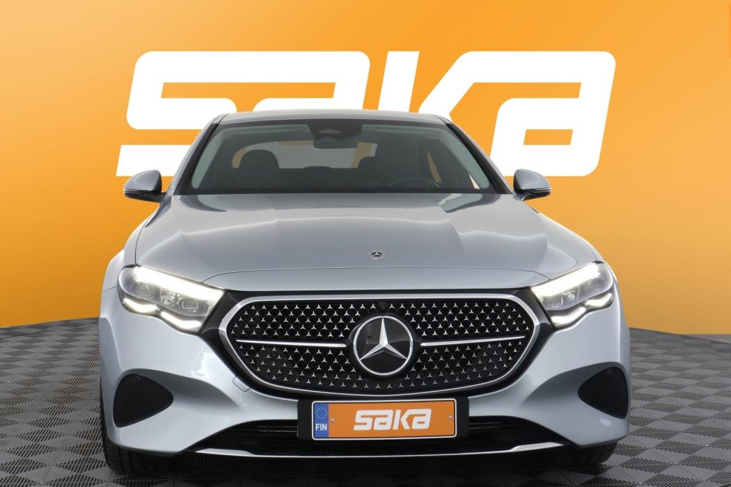 MERCEDES-BENZ E 2024