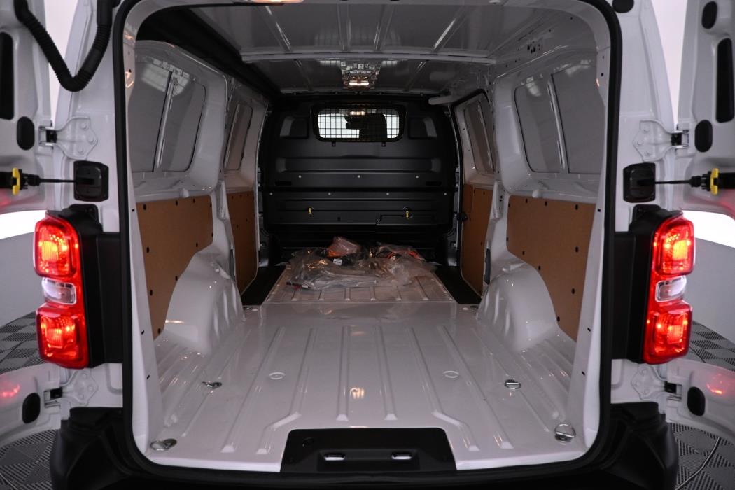 TOYOTA Proace EV 2025