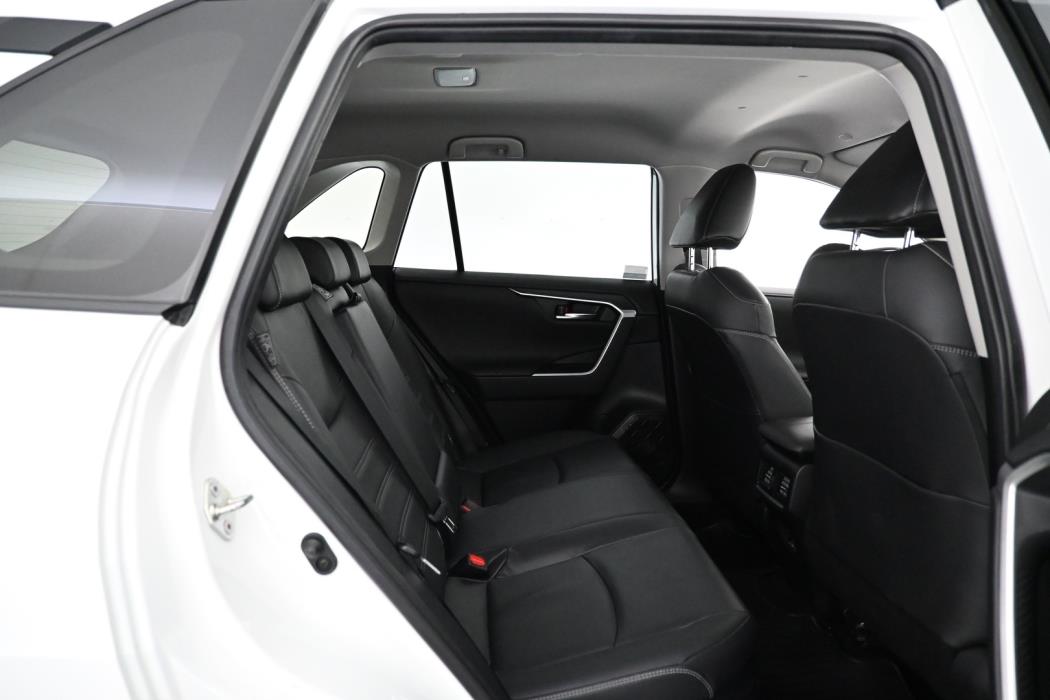 TOYOTA RAV4 2024