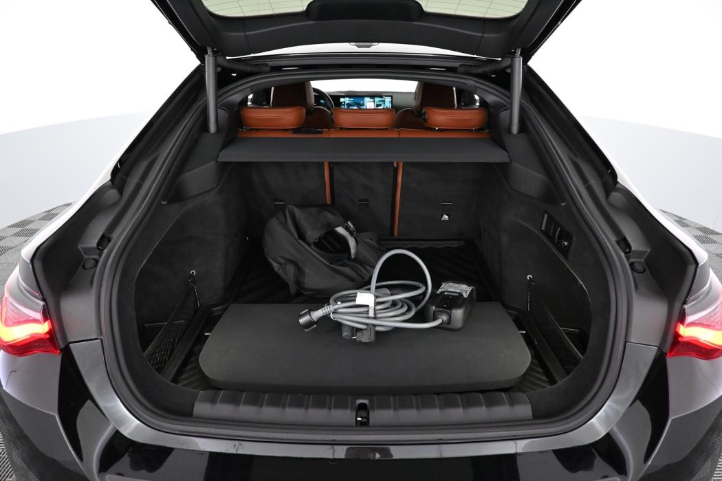 BMW i4 2023