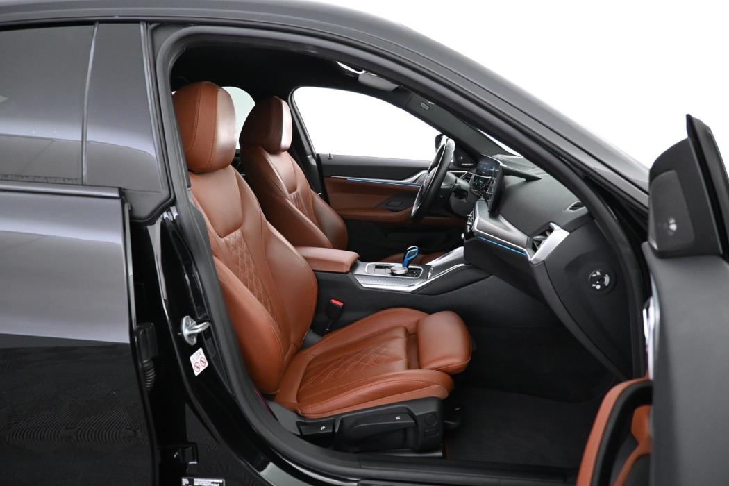 BMW i4 2023