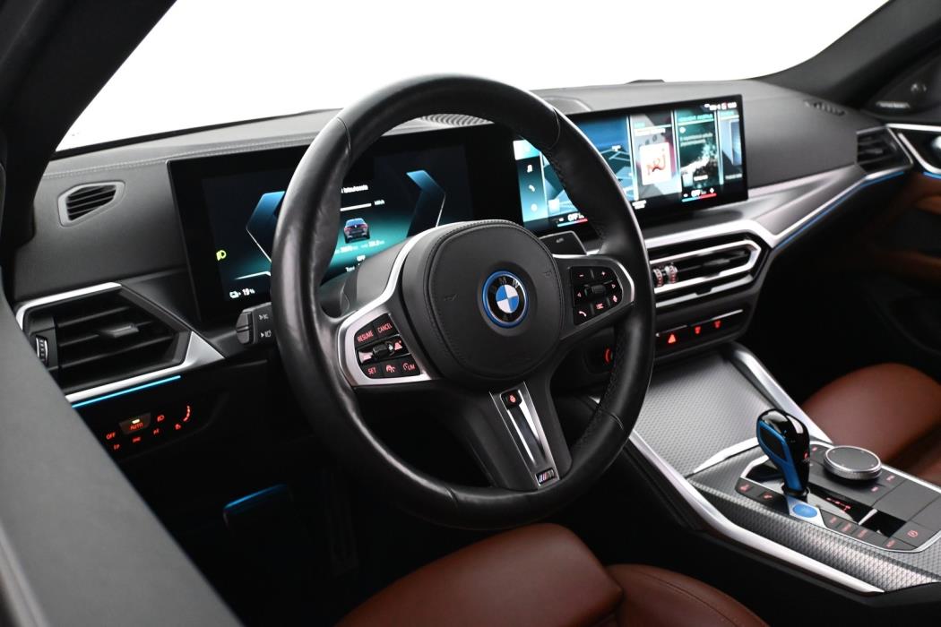 BMW i4 2023