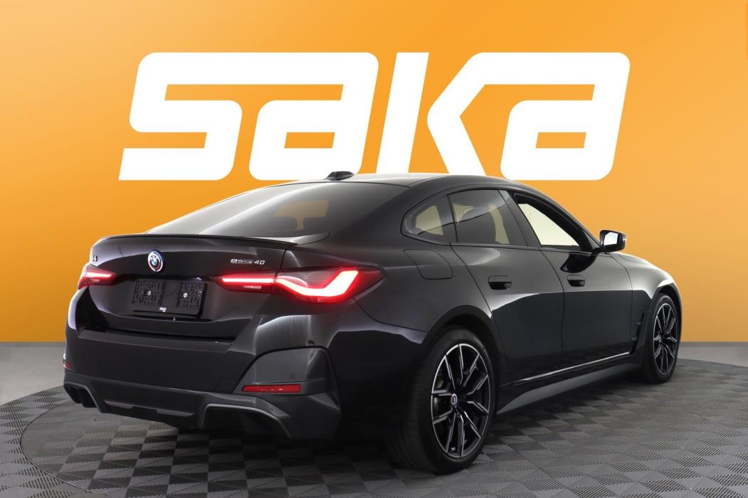 BMW i4 2023