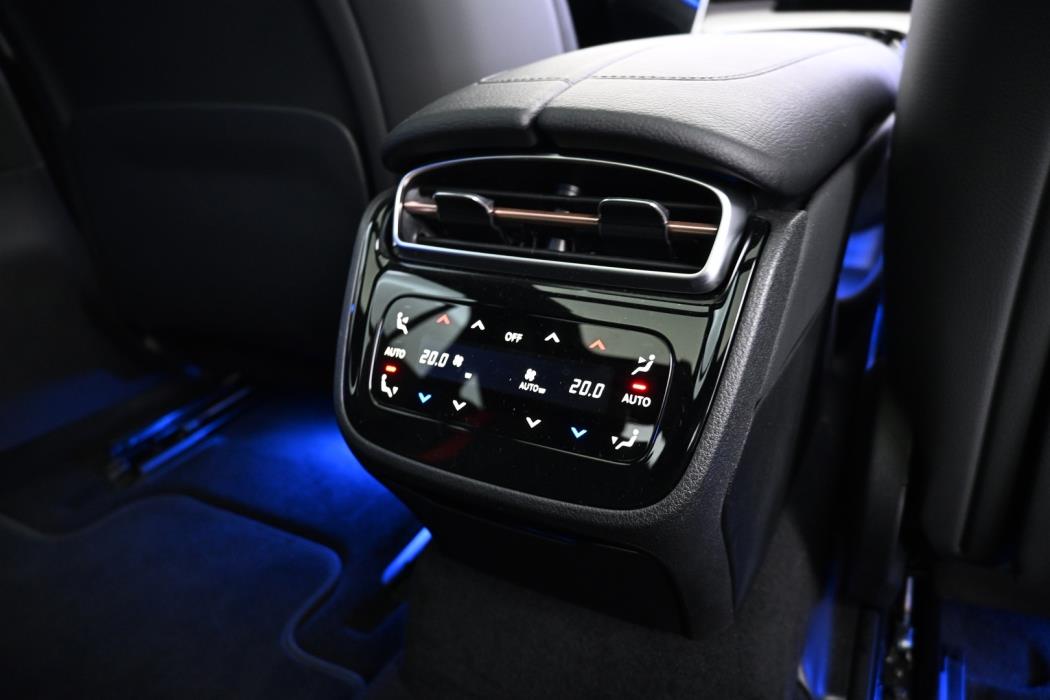 MERCEDES-BENZ EQE 2023