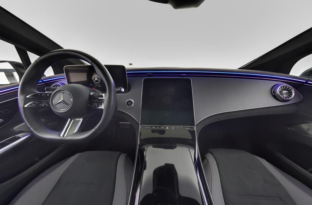 MERCEDES-BENZ EQE 2023