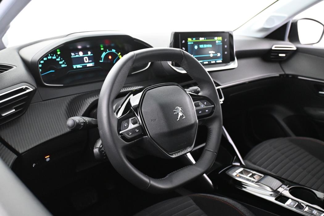 PEUGEOT e-208 2022