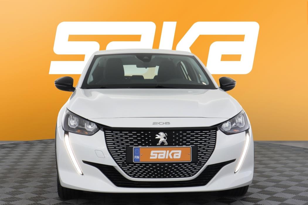 PEUGEOT e-208 2022