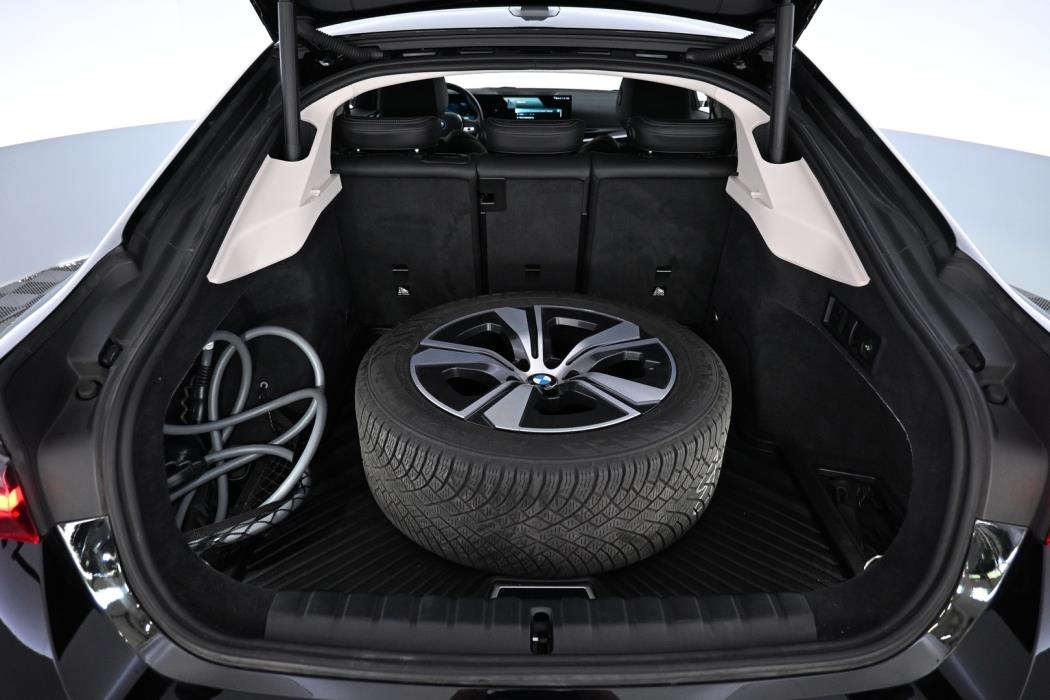 BMW i4 2024