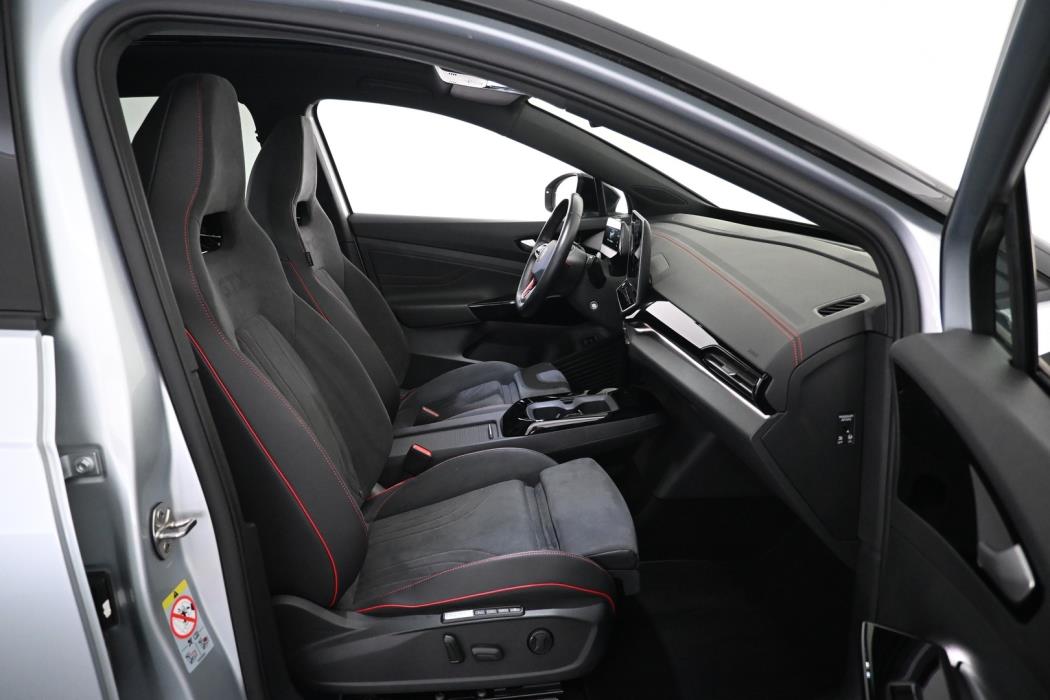 VOLKSWAGEN ID.4 2024