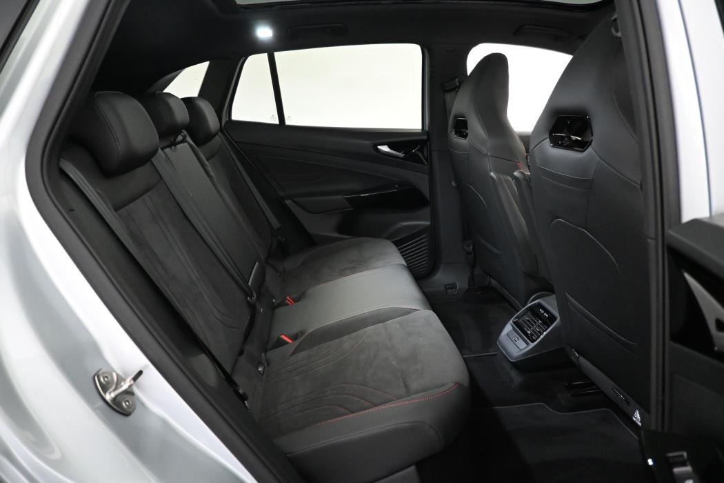 VOLKSWAGEN ID.4 2024