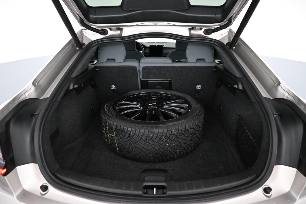 POLESTAR 2 2024