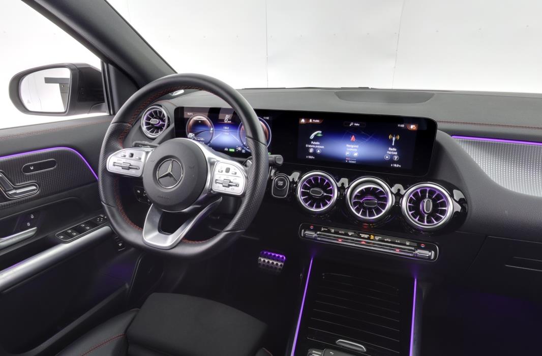 MERCEDES-BENZ EQA 2023