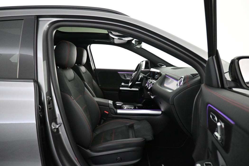 MERCEDES-BENZ EQA 2023