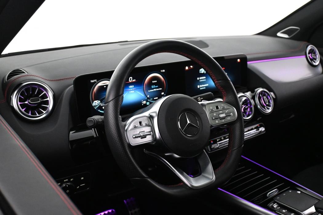 MERCEDES-BENZ EQA 2023