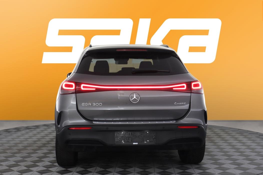 MERCEDES-BENZ EQA 2023